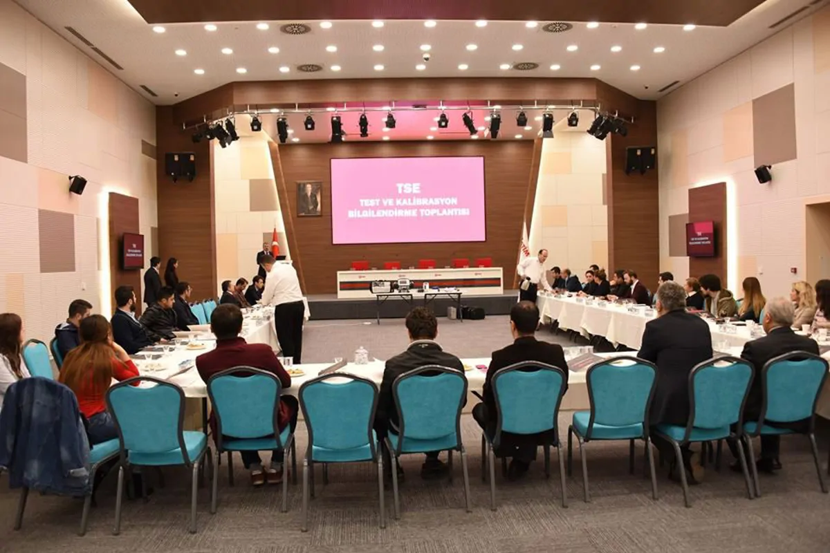 Kalibrasyon teknikleri uygulamalı olarak gösterildi
