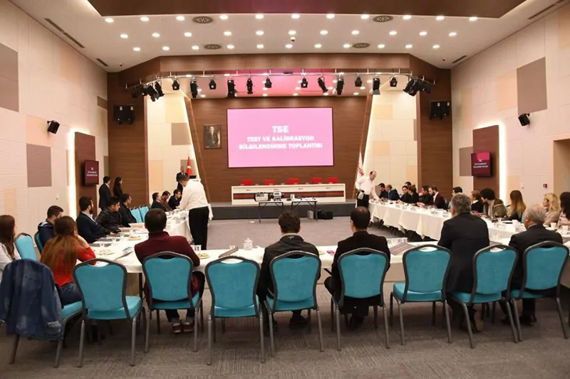 Kalibrasyon teknikleri uygulamalı olarak gösterildi