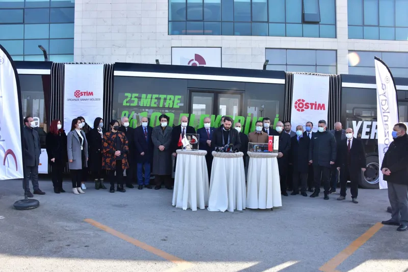 YÜZDE 100 ELEKTRİKLİ YERLİ METROBÜS ANKARA YOLLARINDA