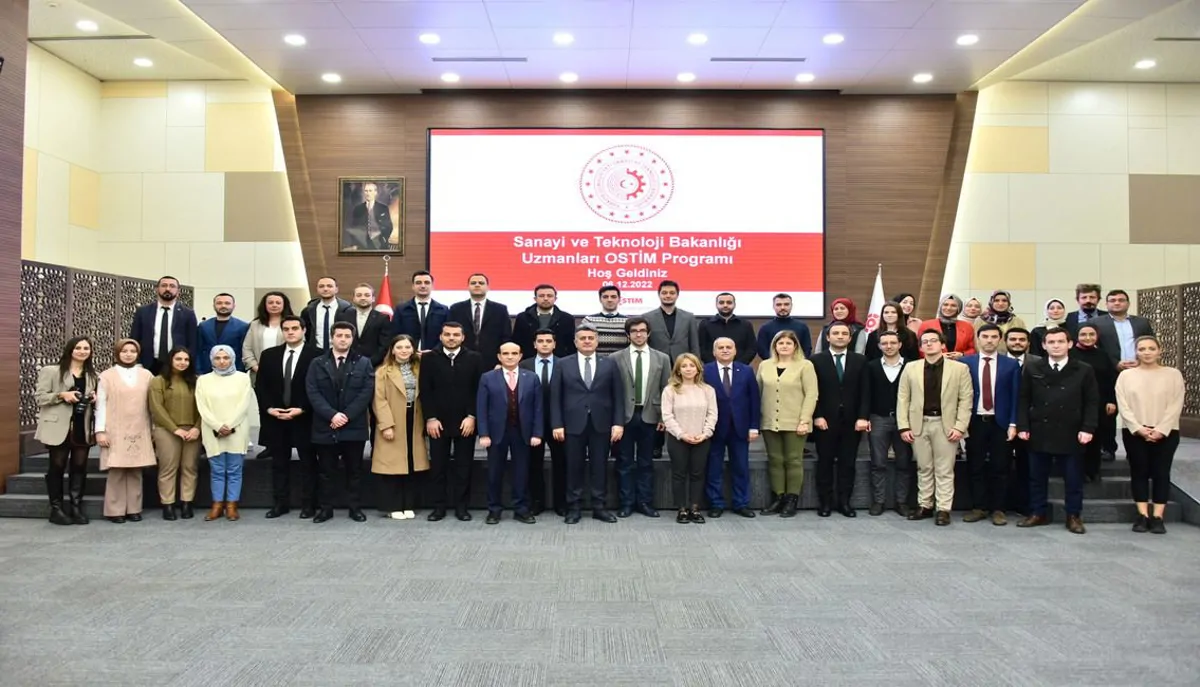 SANAYİ VE TEKNOLOJİ BAKANLIĞI UZMAN YARDIMCILARINDAN OSTİM ZİYARETİ