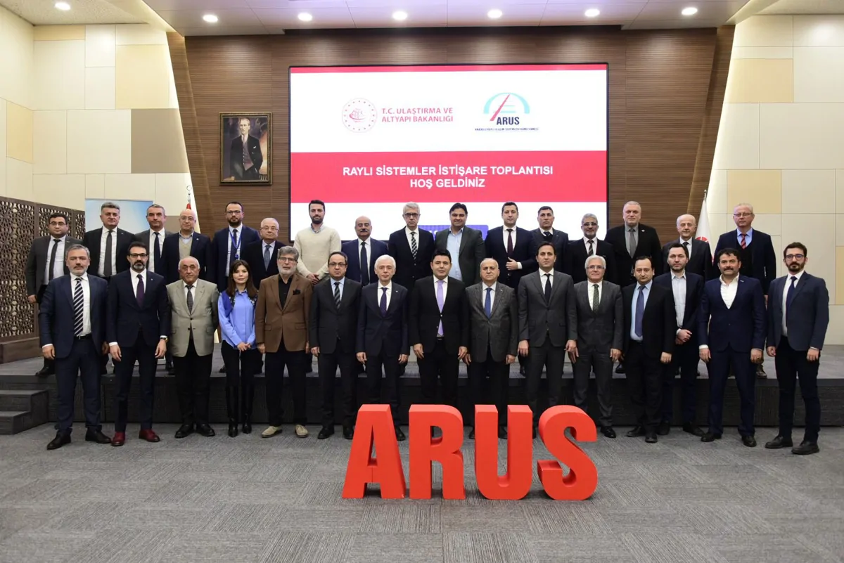 ULAŞTIRMA VE ALTYAPI BAKAN YARDIMCISI SAYIN OSMAN BOYRAZ ARUS YÖNETİMİ İLE OSTİMDE BULUŞTU