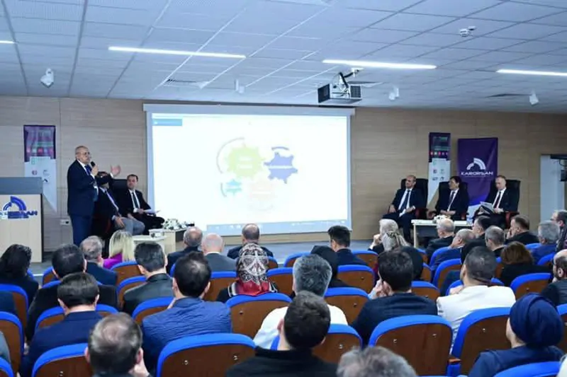 KARABÜK ÜNİVERSİTESİ TOBB MYO TARAFINDAN DÜZENLENEN SANAYİNİN GELİŞİMİNDE MESLEK YÜKSEK OKULLARININ ROLÜ PANELİNE KATILDIK