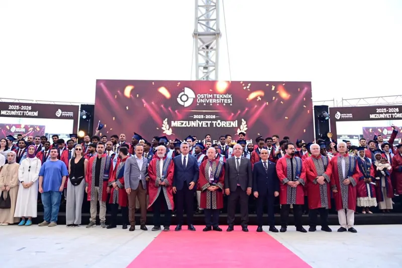 ARUS, OSTİM TEKNİK ÜNİVERSİTESİ 2025-2026 MEZUNİYET TÖRENİNE KATILDI