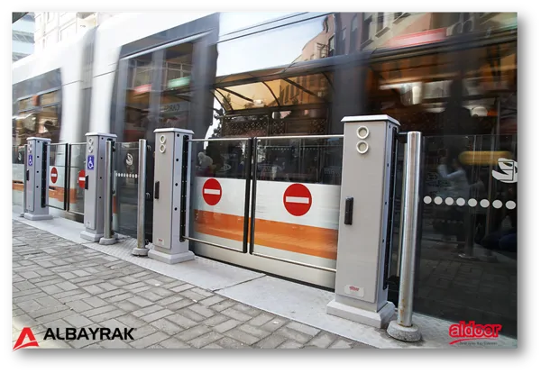 ALPSD-500 Yarım Boy Peron Ayırıcı Kapı Sistemi